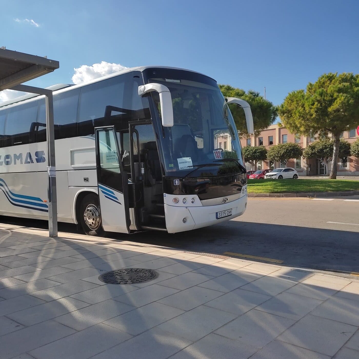 Bus with open door in Palma