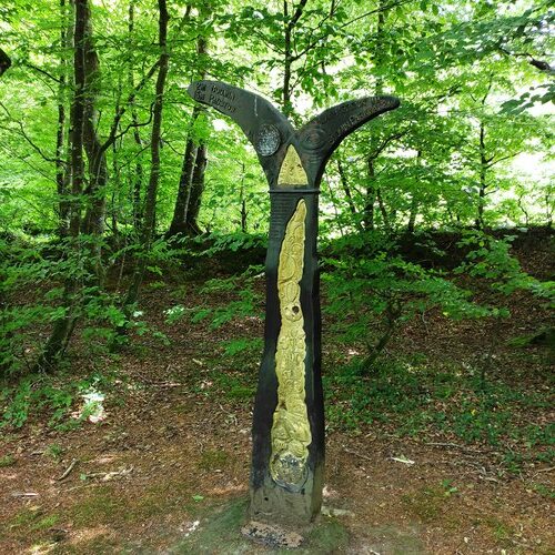 Cast Iron Waymarker for the National Cycle Network on path to Lanhydrock from Bodmin