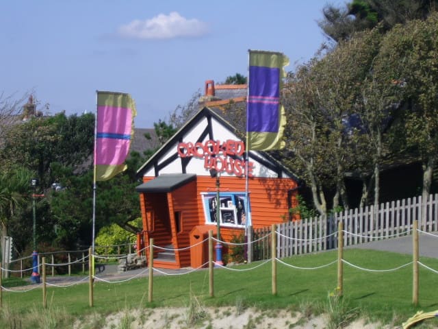 Crooked House, Blackgang Chine