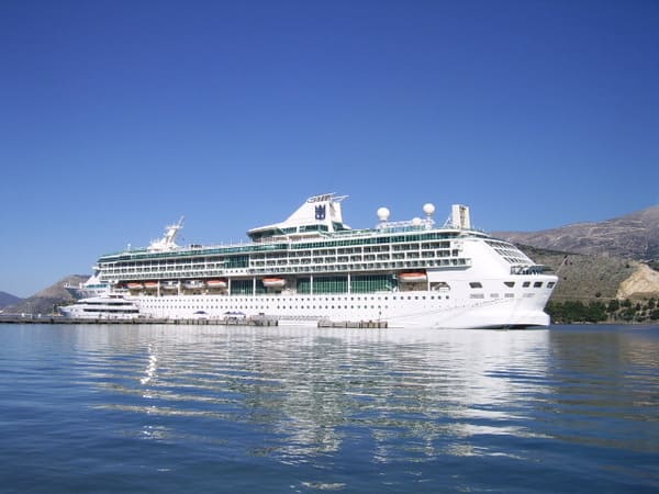 Cruise Ship