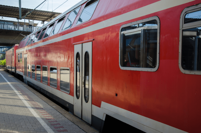 Picture of red train with two levels in Germany