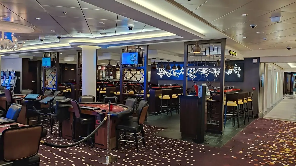 Casino tables and noodle bar on Norwegian Getaway