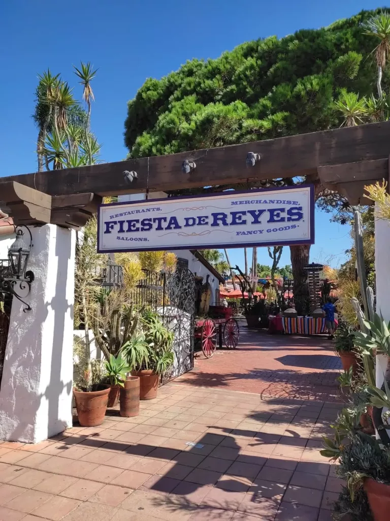 The terracotta tiles, white walls, old wood, exotic plants, and bright merchandise at Old Town San Diego give it a very Mexican vibe.