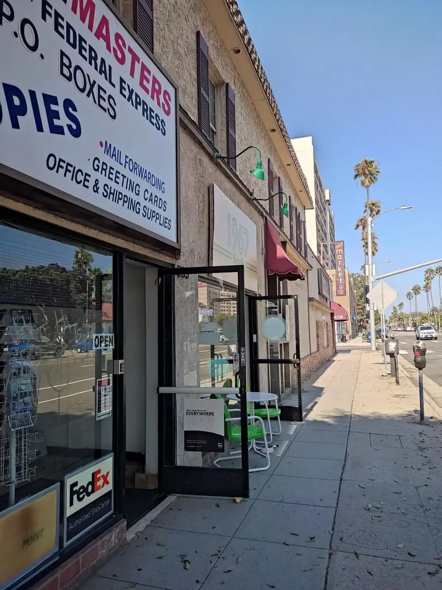 Small stores on same block as Inn at Venice Beach, including a small grocery store