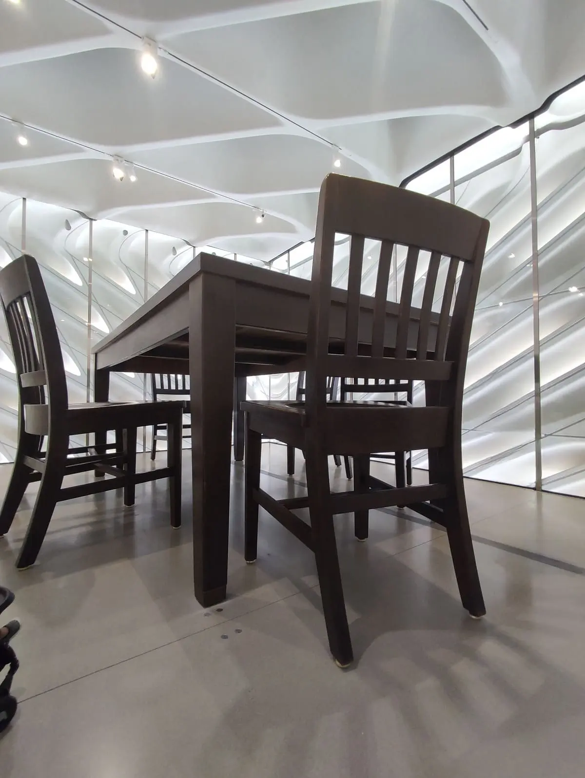 Giant Furniture rev Giant black table with chairs