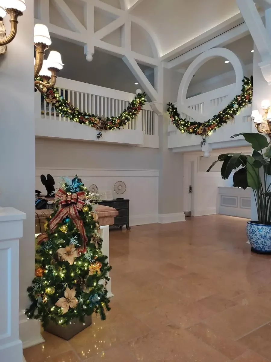 Lobby of Beach Club with small Christmas tree and garlands