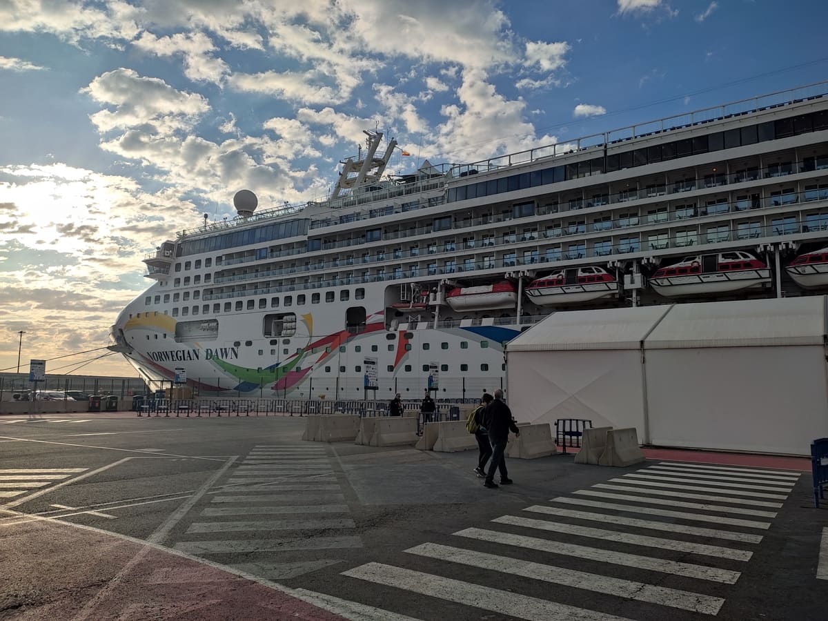 Norwegian Dawn in Valencia's port