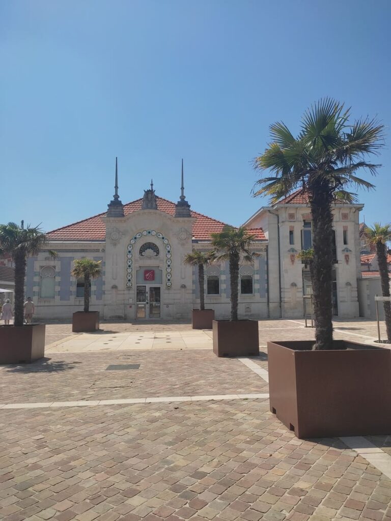 Bank building and small plaza with benches and free wifi