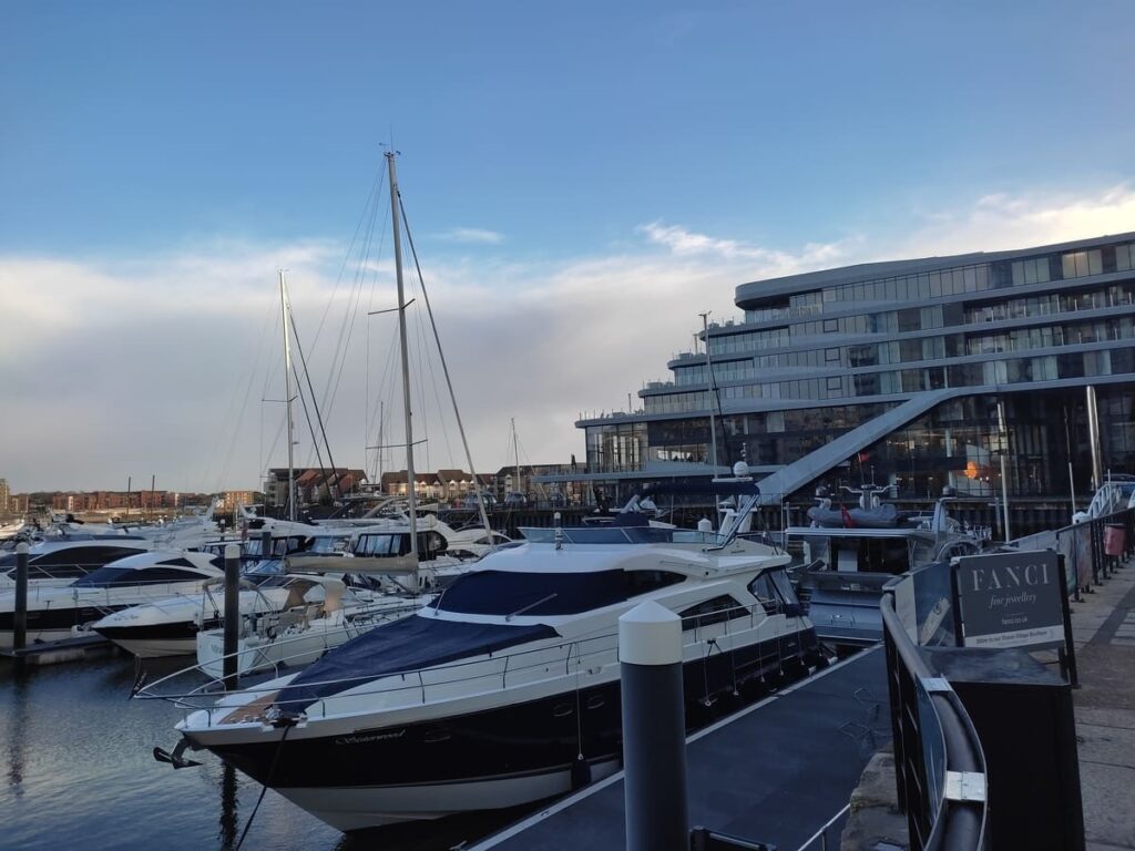 Harbour Hotel in Southampton with yachts in front