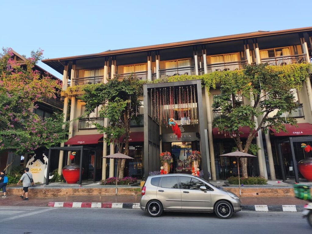 Front view of Chala Number 6 Hotel in Chiang Mai