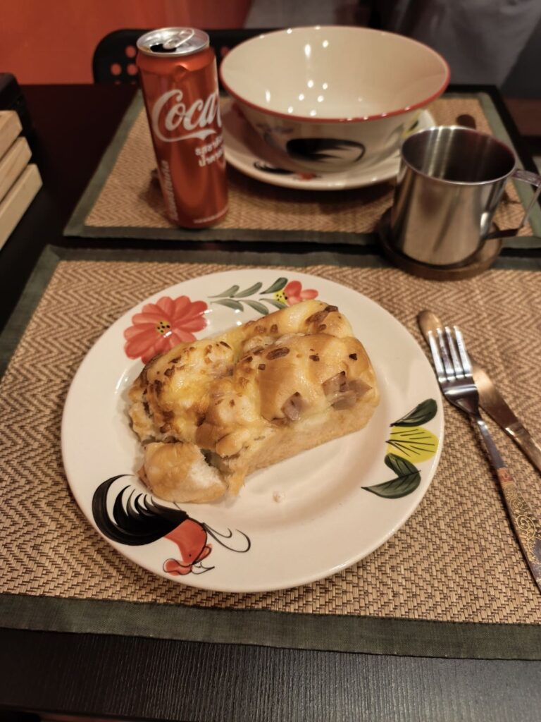 Plate with ham-and-cheese-bread