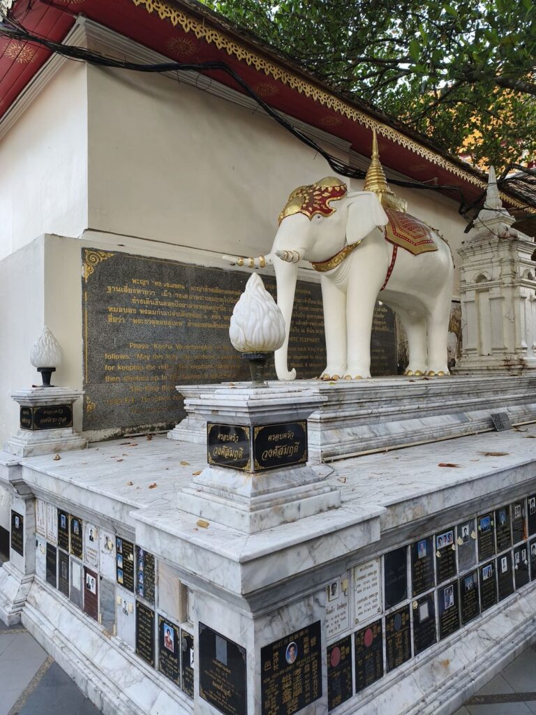 Statue of White Elephant