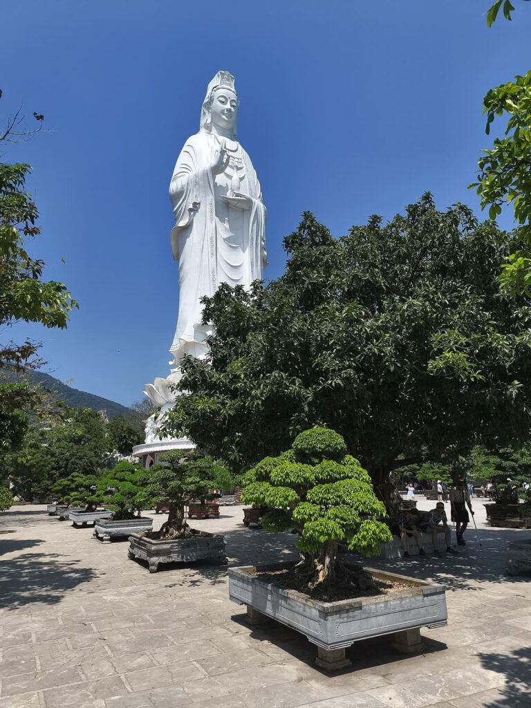 Lady Buddha Statue