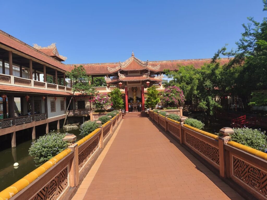Main Courtyard of Nam Son