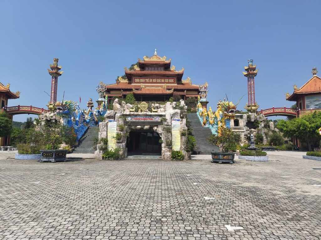 Quan Am Pagoda