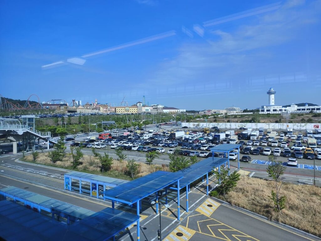 Lotte World Busan amusement park from outside