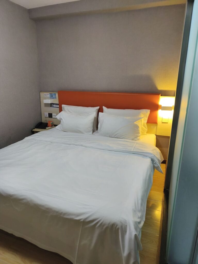 Bed at 7 Days Premium in Haidian