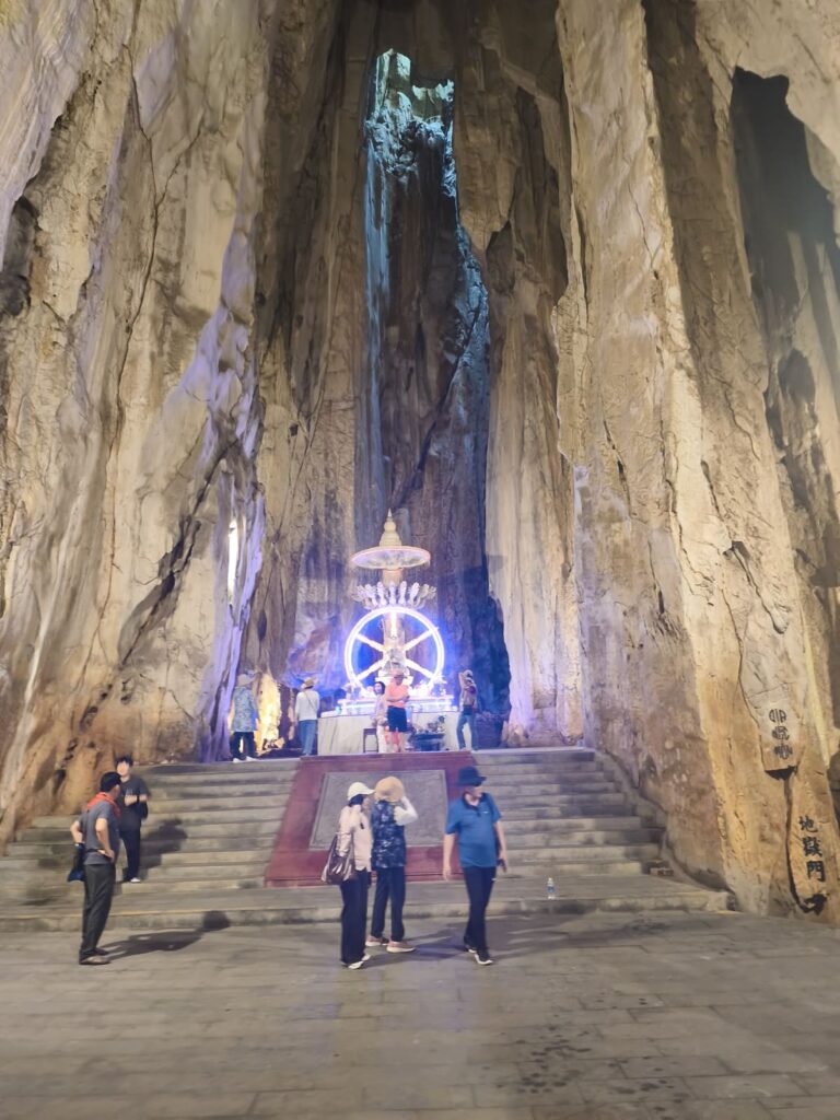 Am Phu Cave with impressive high ceiling