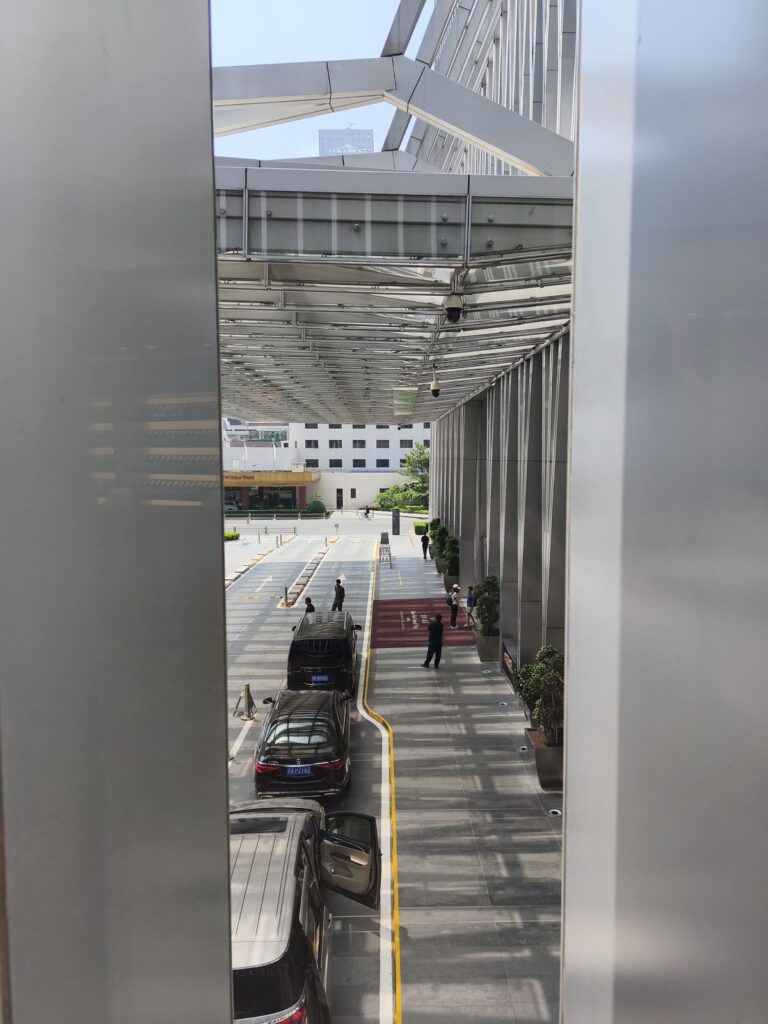 Outside entrance Summit Wing