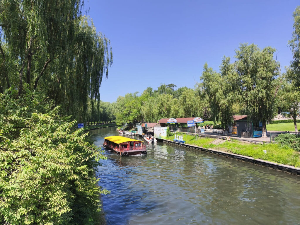 River with boat at Beijing Zoo