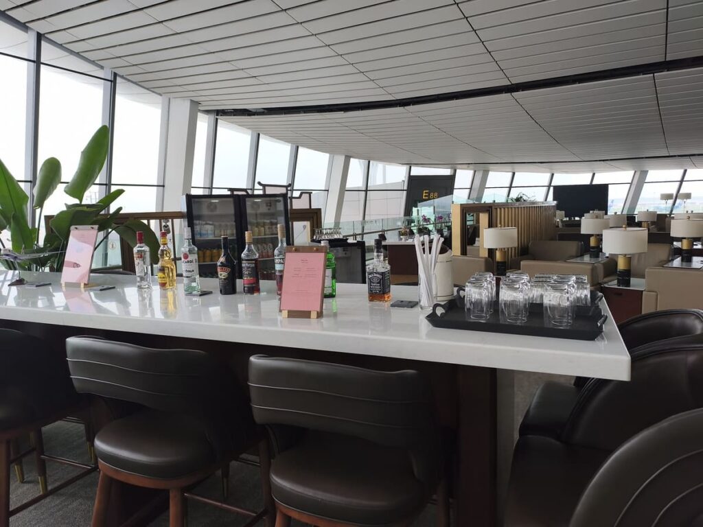 Various drinks at Premier Lounge DAX