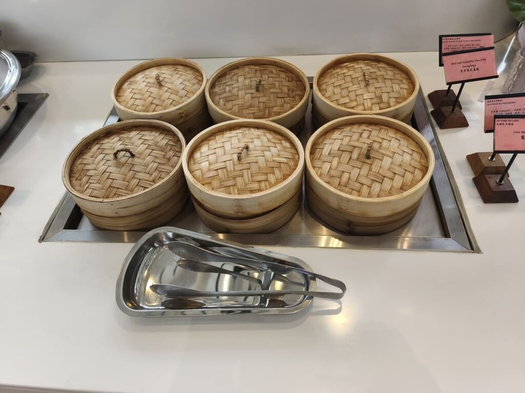 Dim Sum on lunch buffet at Premier Lounge DAX