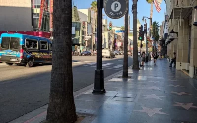 IS HOLLYWOOD WORTH A VISIT?